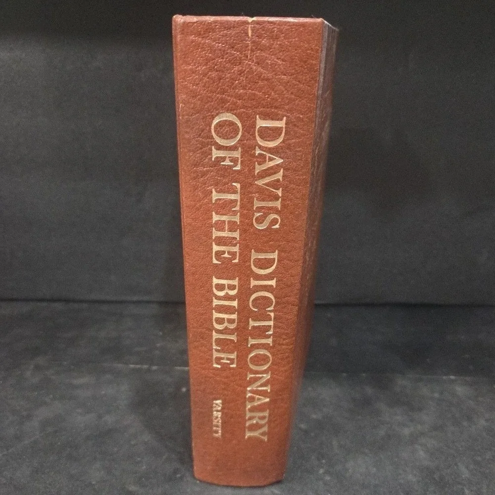 New Illustrated Davis Dictionary of the Bible 1973 Revised Ed. Hardcover Brown